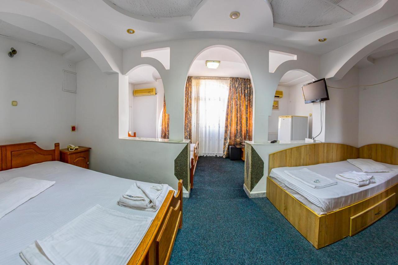 Motel Dasiana Târgu Jiu Esterno foto