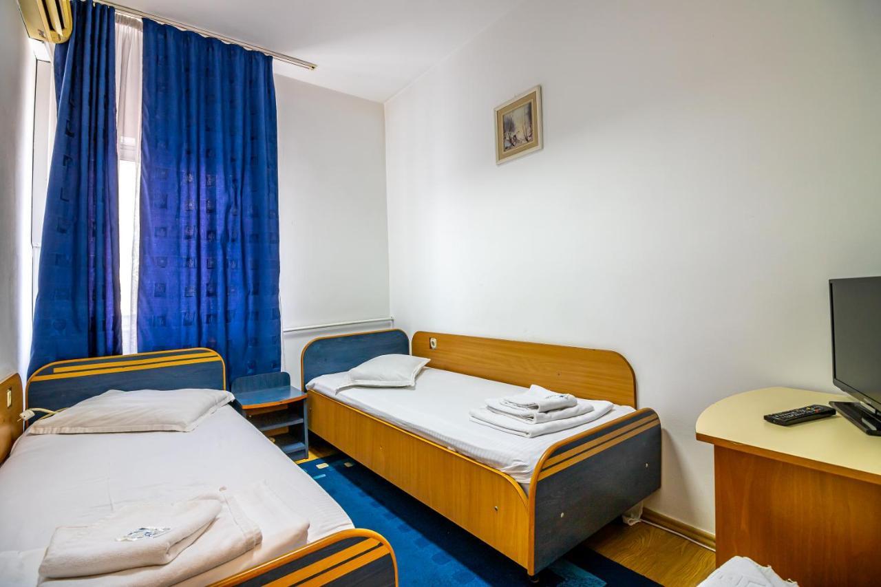 Motel Dasiana Târgu Jiu Esterno foto