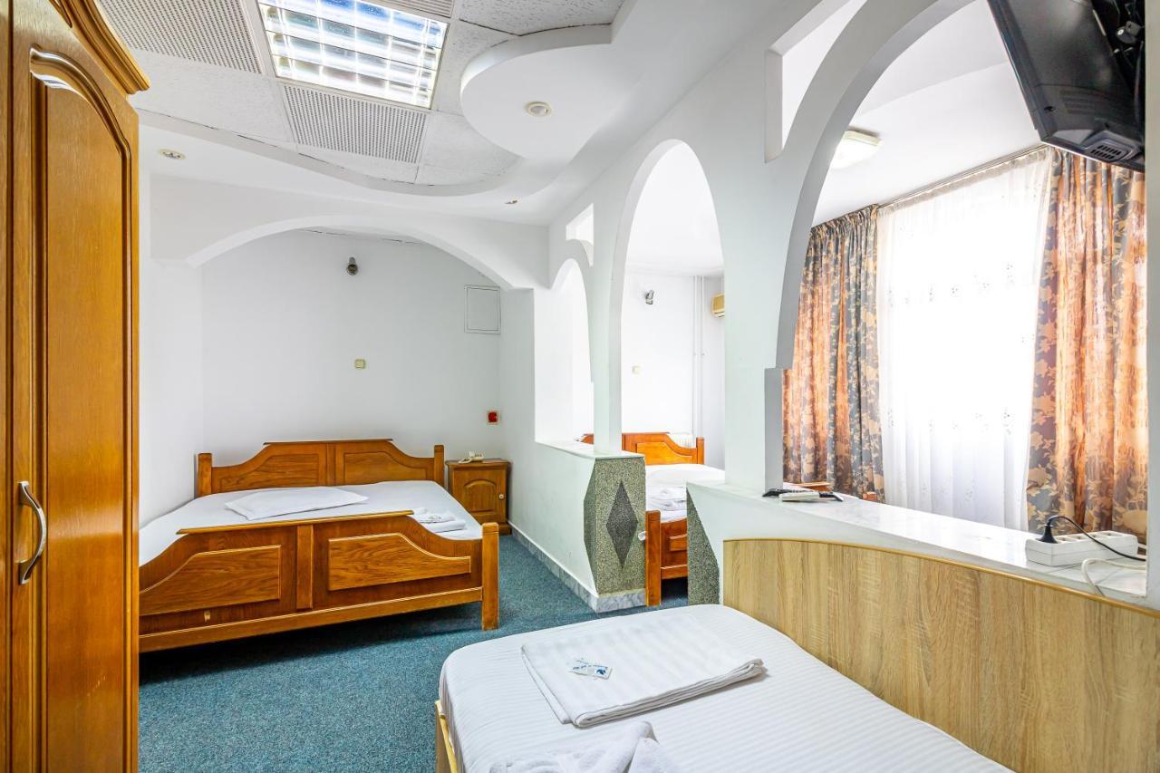 Motel Dasiana Târgu Jiu Esterno foto