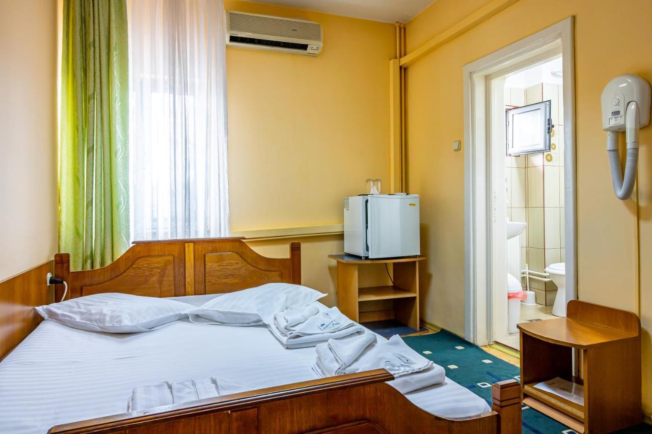 Motel Dasiana Târgu Jiu Esterno foto