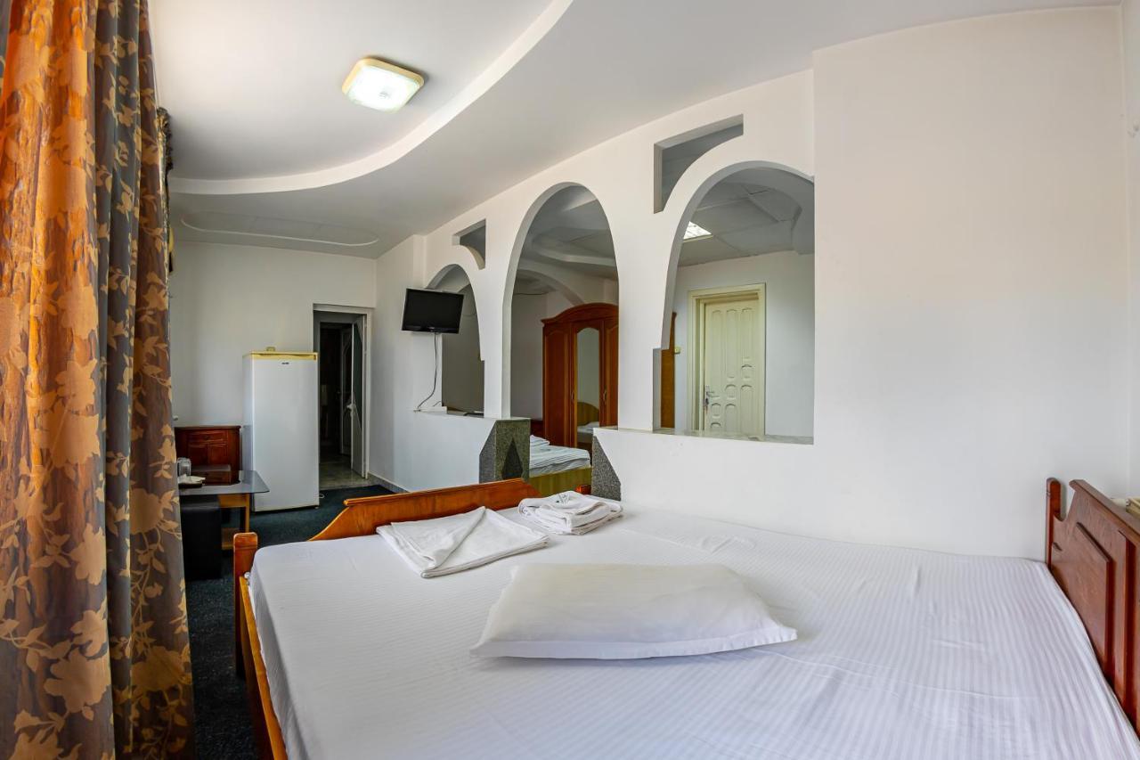 Motel Dasiana Târgu Jiu Esterno foto