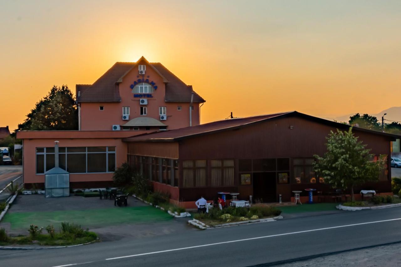 Motel Dasiana Târgu Jiu Esterno foto